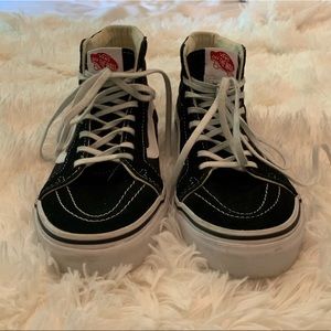 Hardly worn sk8 hi/ skate high vans
